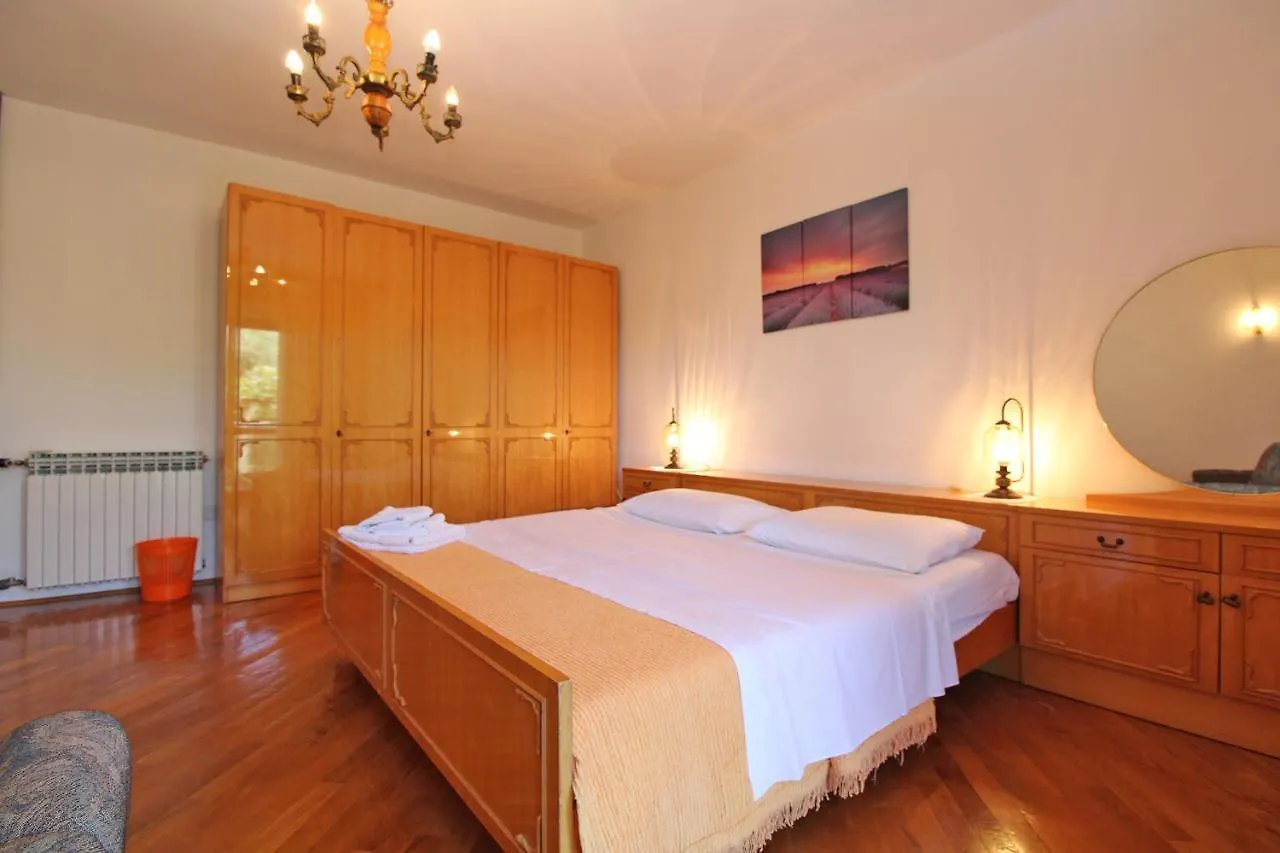 Apartments Biskupije 1158 Medulin